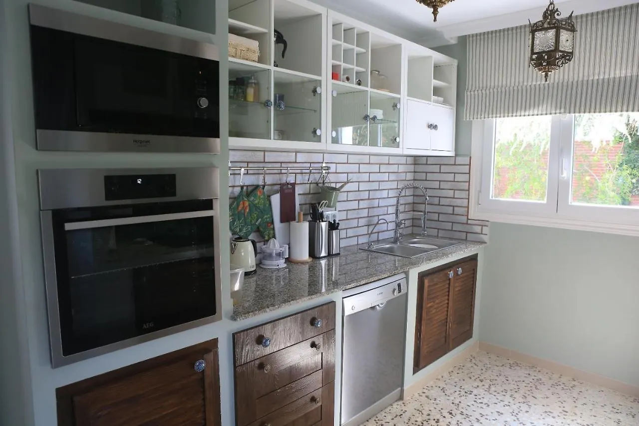 Dom wakacyjny Newly Furnished Cozy House Next To The Beach Calafell