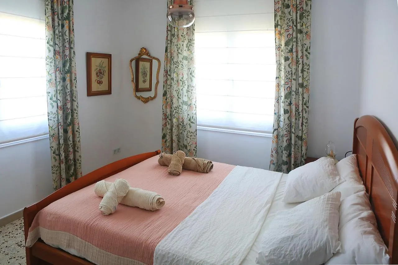 Dom wakacyjny Newly Furnished Cozy House Next To The Beach Calafell