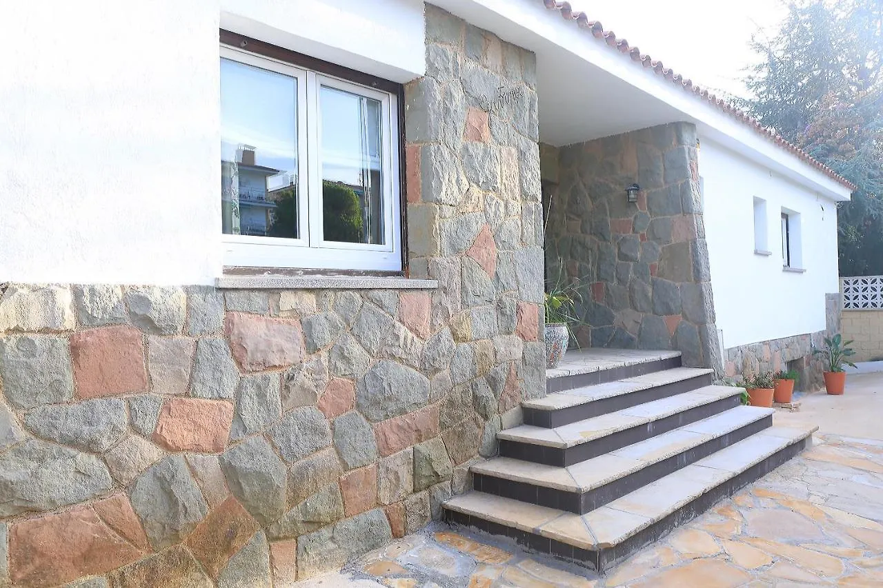 Dom wakacyjny Newly Furnished Cozy House Next To The Beach Calafell